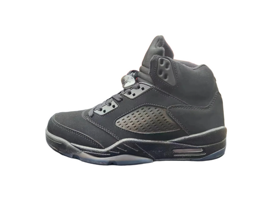 Jordan 5 all-black - Phantom Kicks