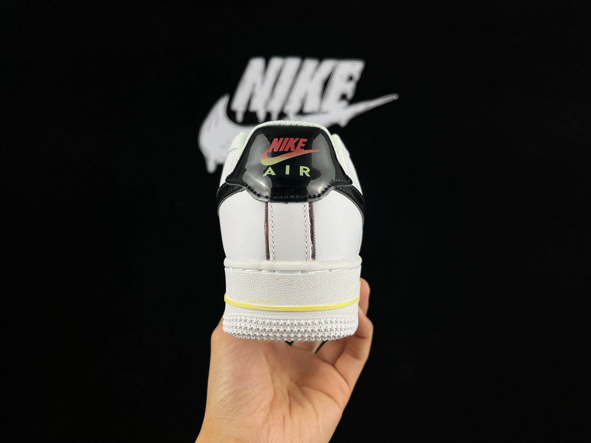 NIKE AIR FORCE 1 Low "Fresh" - Phantom Kicks