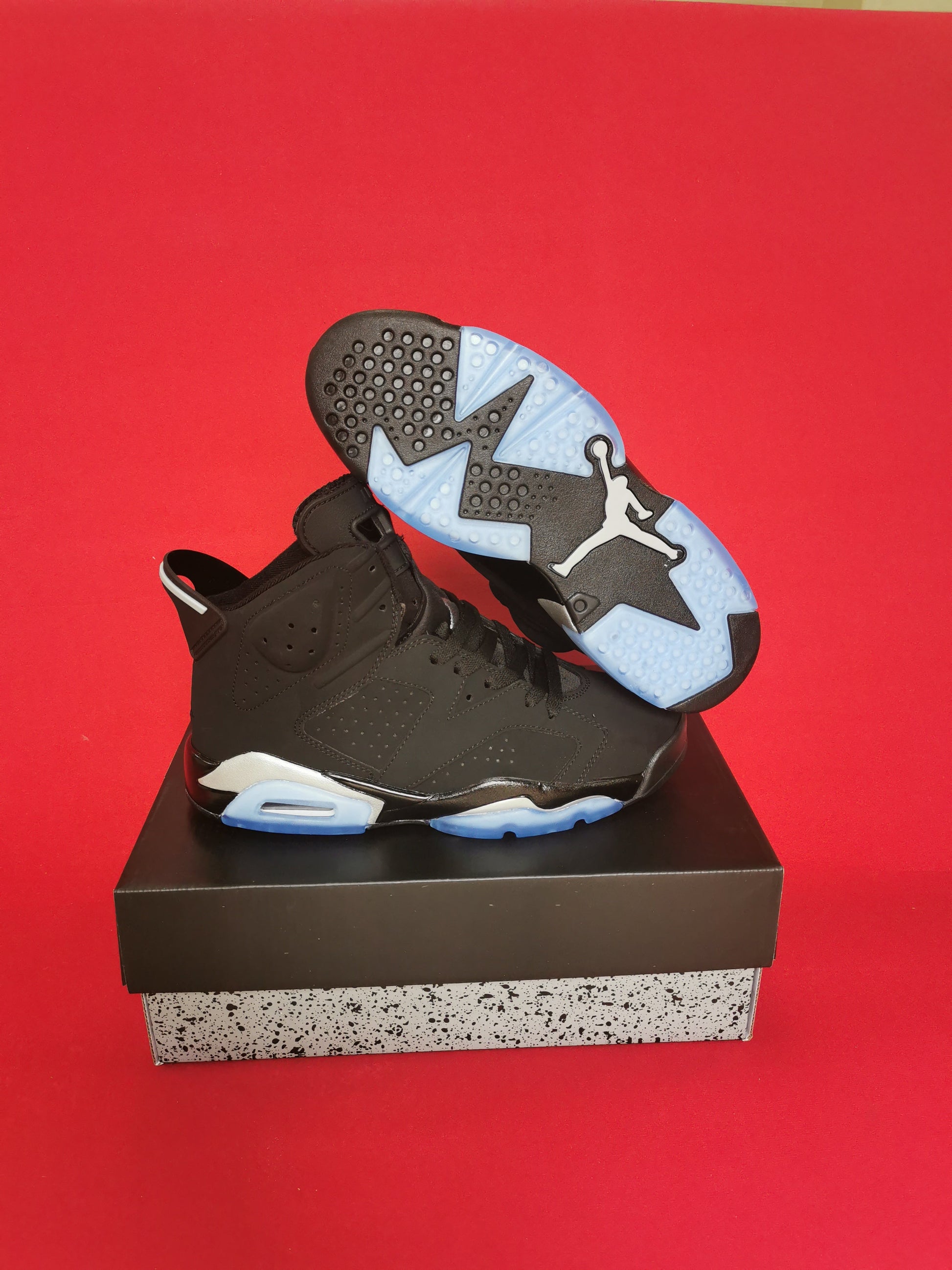 Jordan 6 Brown - Phantom Kicks