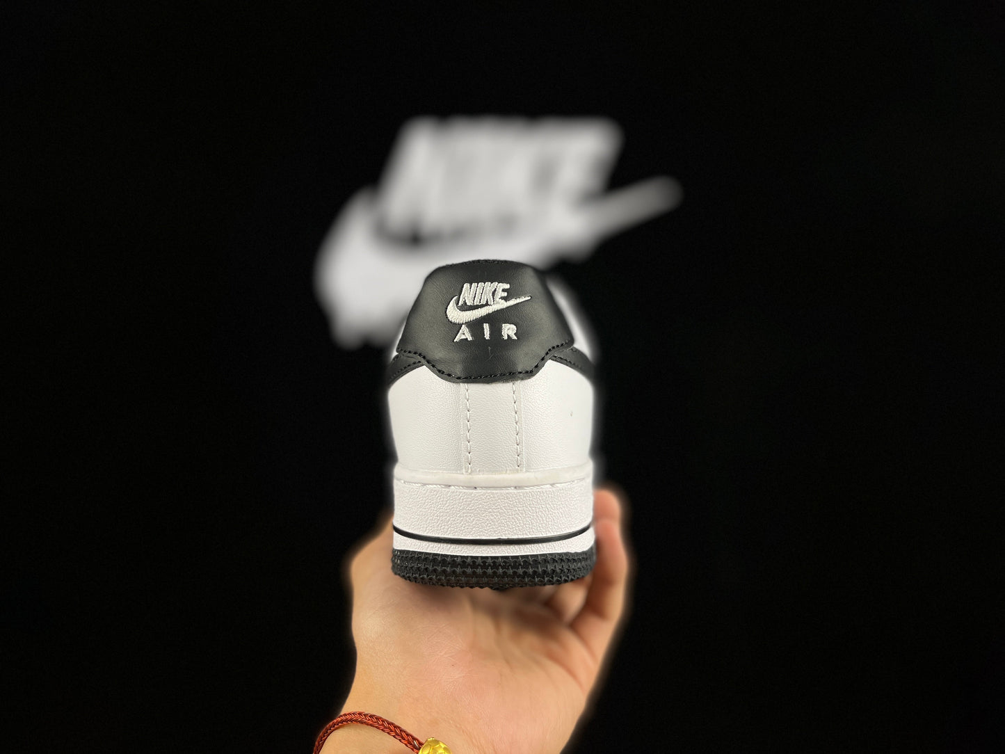 NIKE AIR FORCE 1 Low "Leather OG White/Black" - Phantom Kicks