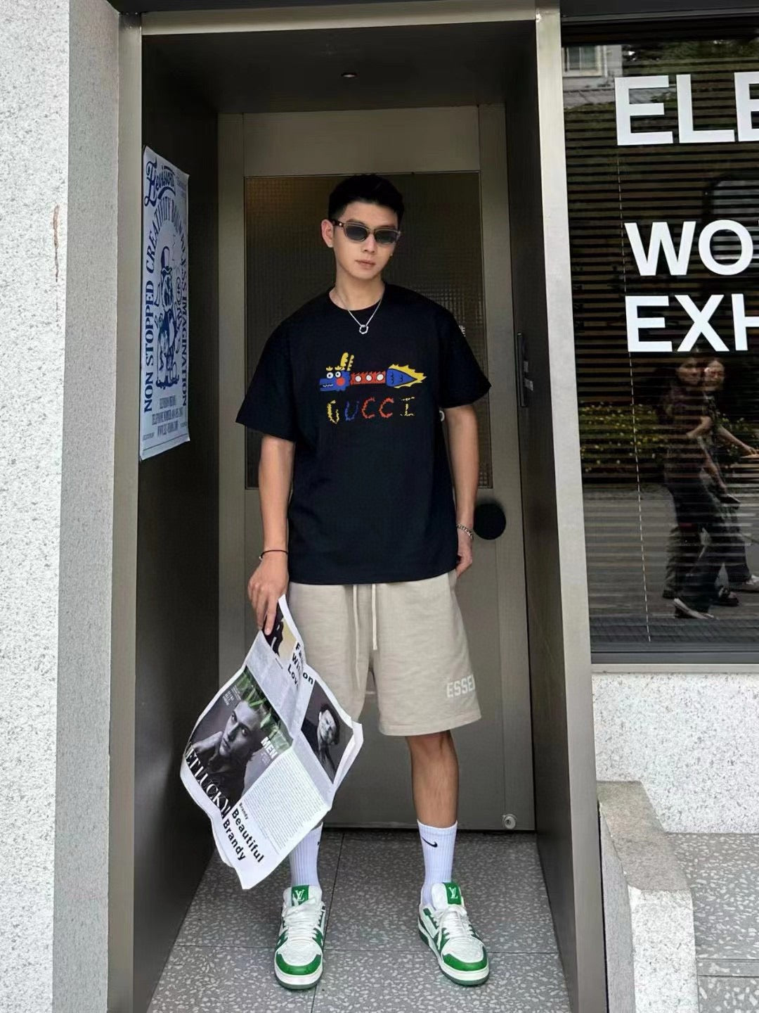 Gucci Black T-Shirt with Dragon Graphic - Phantom Kicks