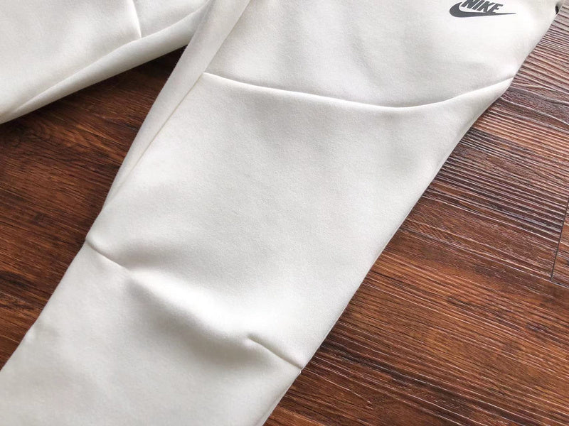 NIKE TECH FLEECE PANTS x WHITE - Phantom Kicks