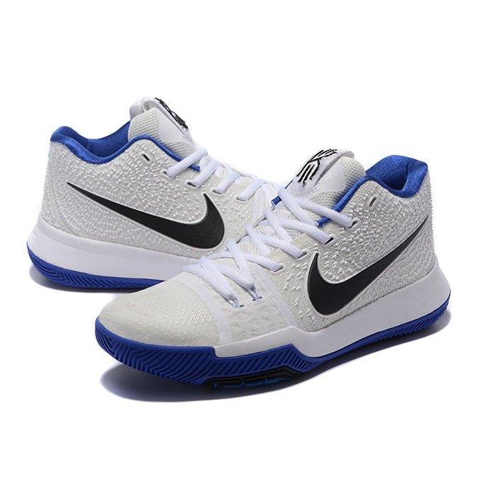 NIKE KYRIE 3 x DUKE - Phantom Kicks
