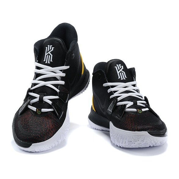 NIKE KYRIE 7 x ROSWELL RAYGUNS - Phantom Kicks