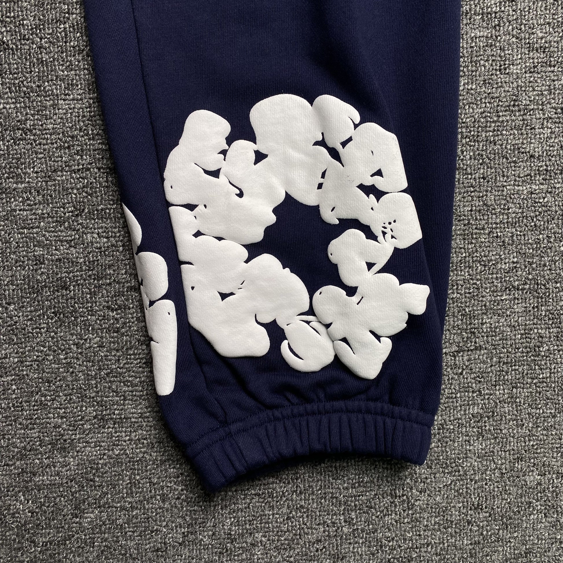 DENIM TEARS COTTON WREATH SWEATPANTS NAVY - Phantom Kicks