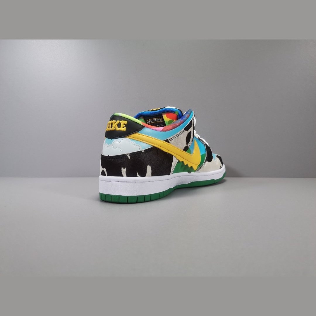 NIKE SB DUNK LOW x BEN & JERRY'S CHUNKY DUNKY - Phantom Kicks
