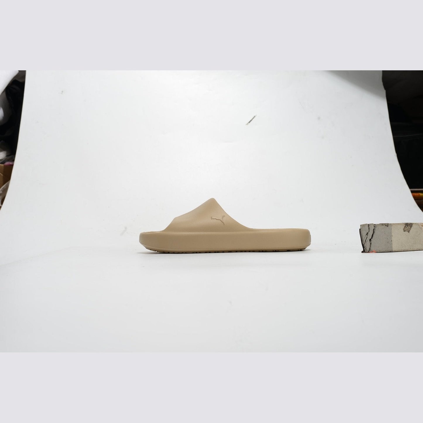 PUMA SHIBUI CAT SLIDE x KHAKI LIGHT SAND - Phantom Kicks