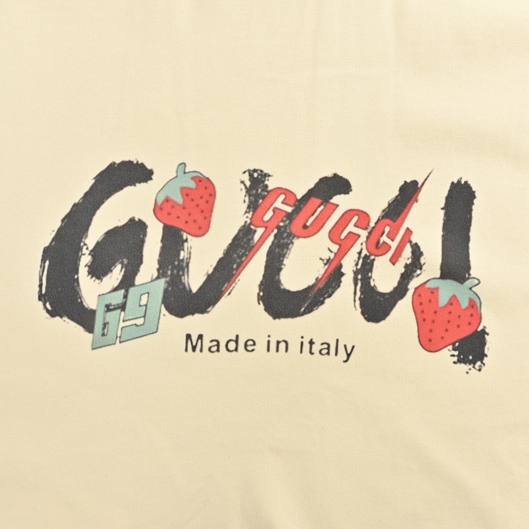 Gucci Strawberry Logo T-Shirt (Beige) - Phantom Kicks