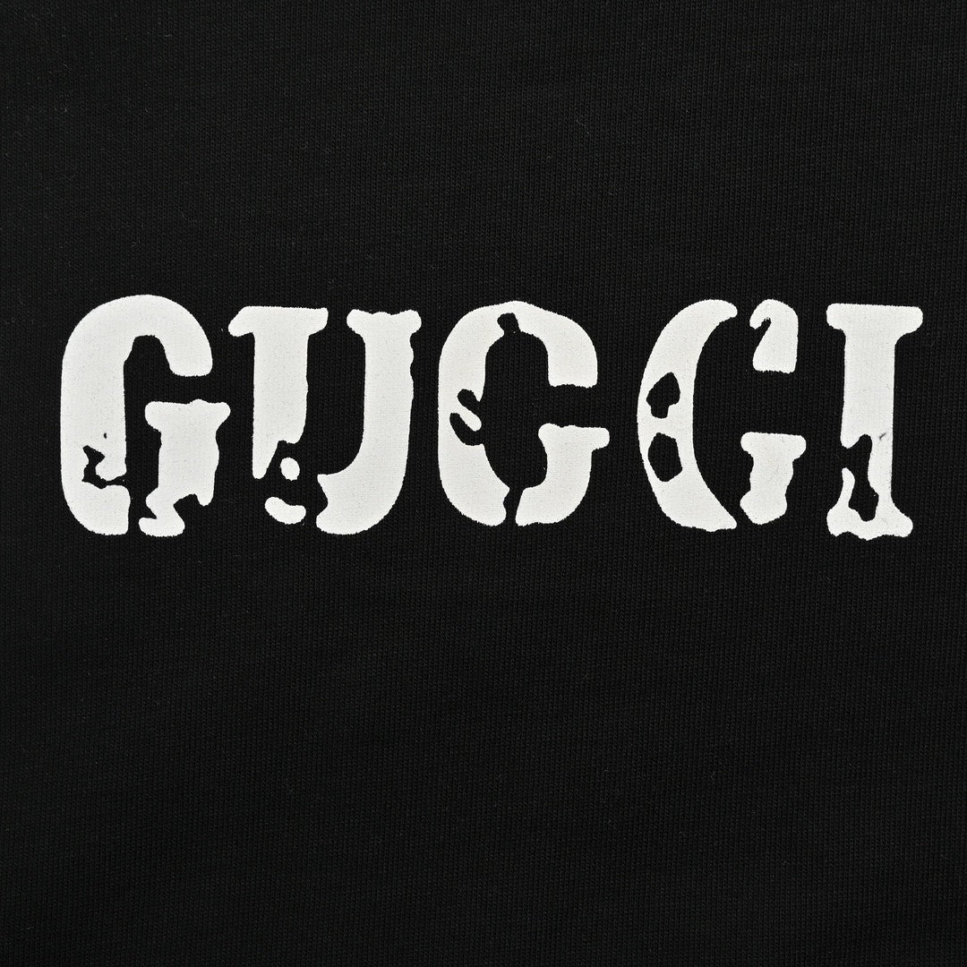 Gucci Vintage Logo T-Shirt (Black) - Phantom Kicks