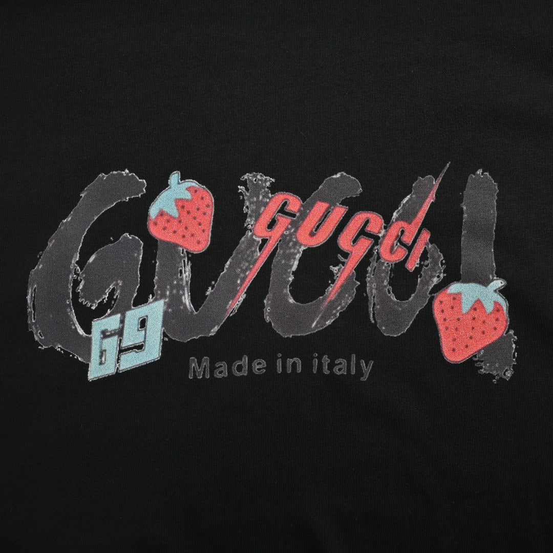 Gucci Strawberry Logo T-Shirt (Black) - Phantom Kicks