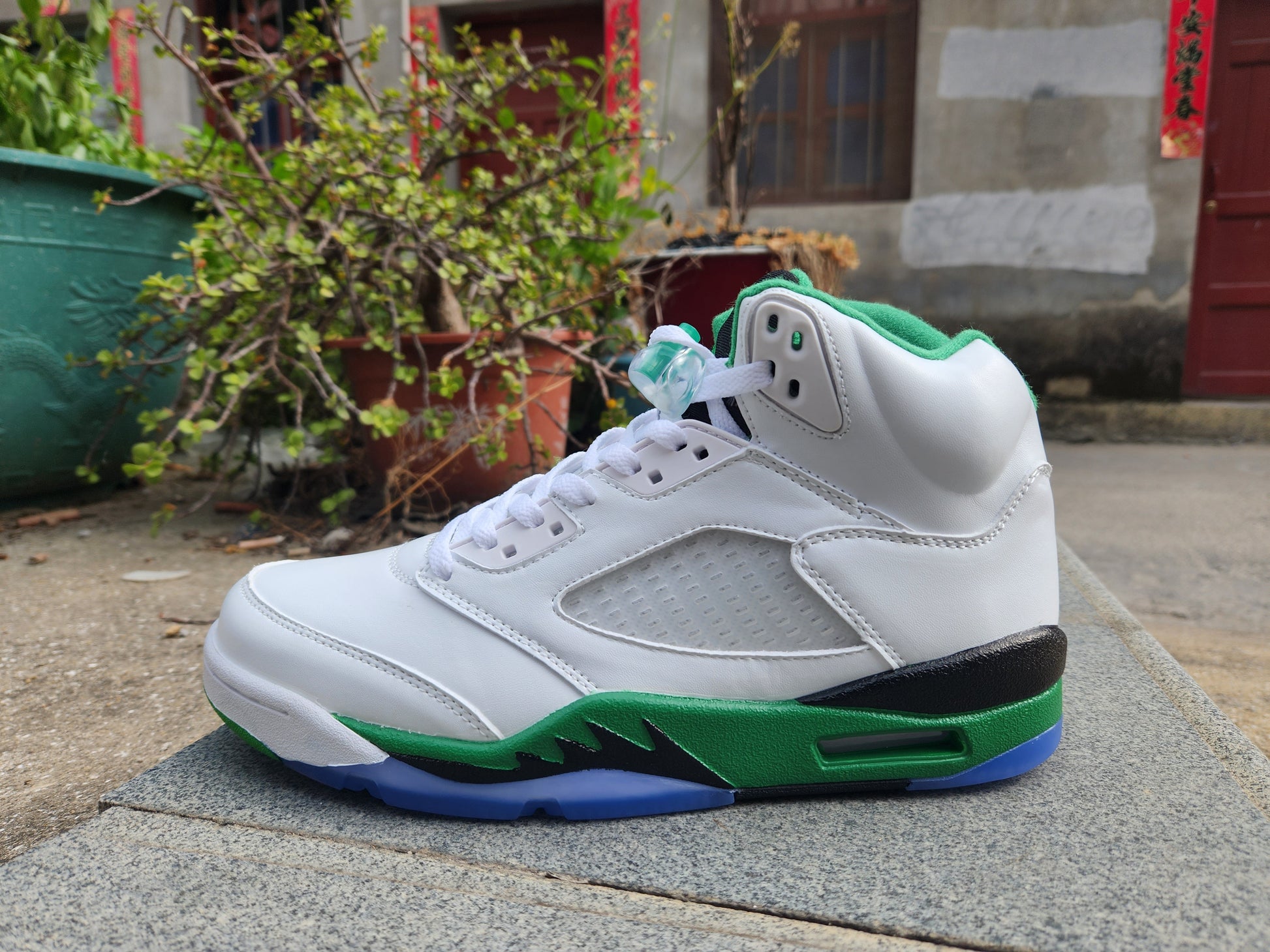 Jordan 5 white, green and black - Phantom Kicks