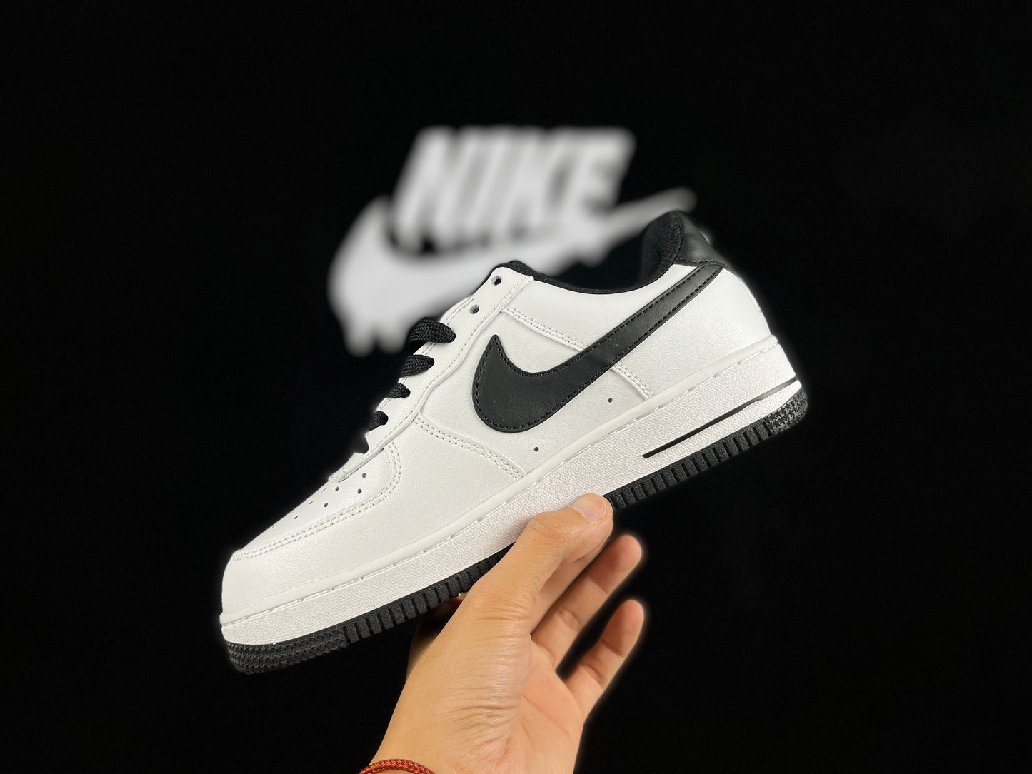 NIKE AIR FORCE 1 Low "Leather OG White/Black" - Phantom Kicks