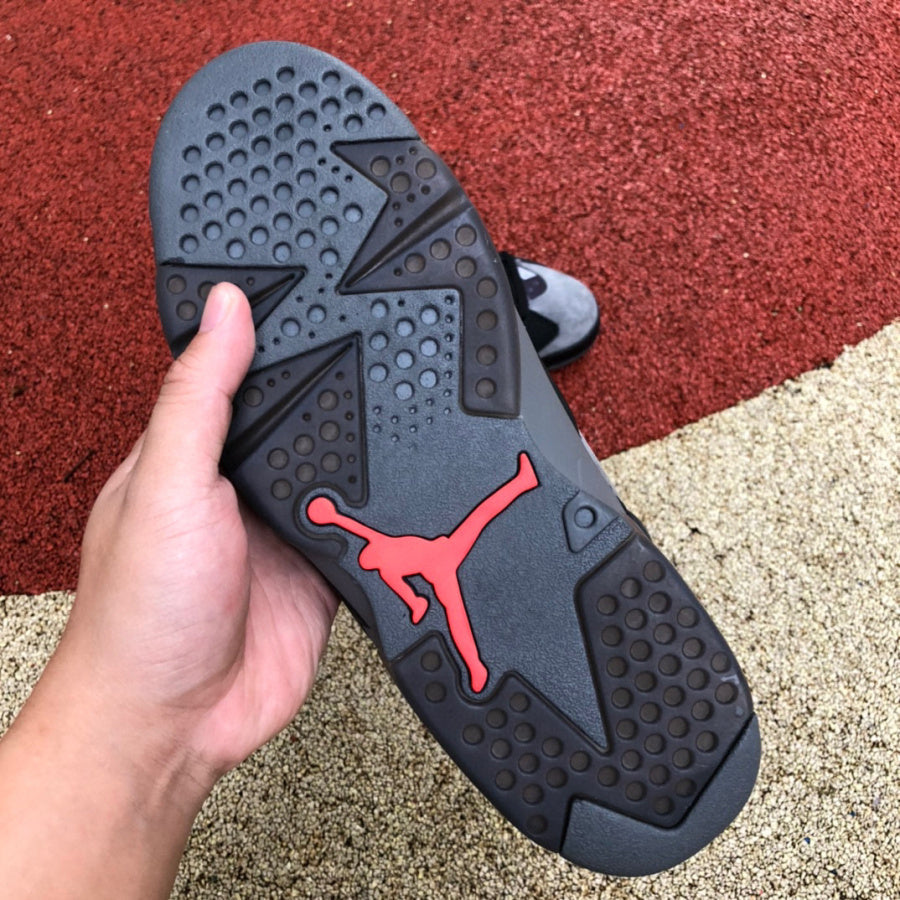 Jordan 6 x PSG - Phantom Kicks