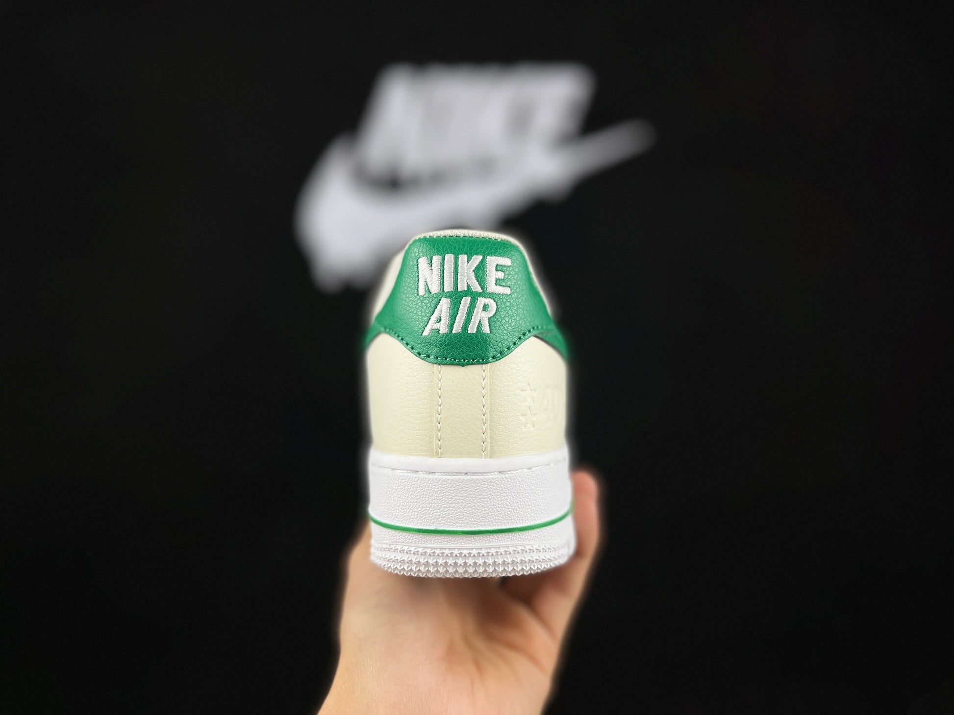 NIKE AIR FORCE 1 "Light Green" - Phantom Kicks
