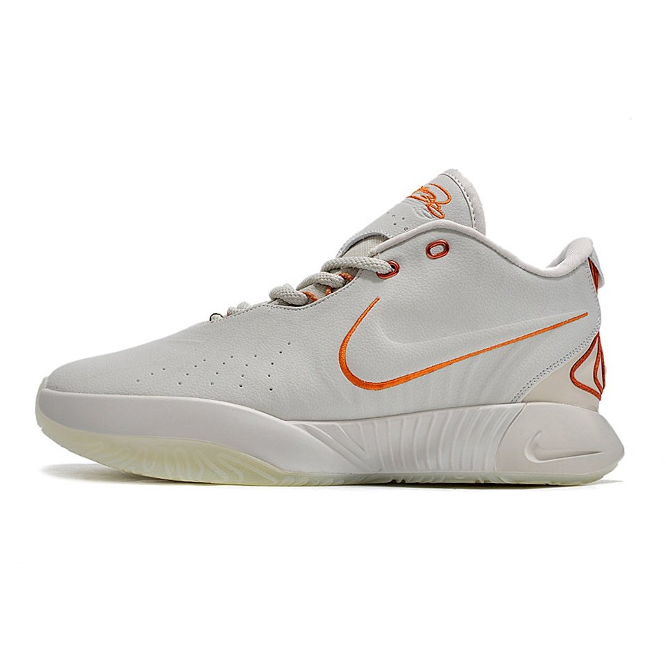 NIKE LEBRON 21 x AKOYA - Phantom Kicks