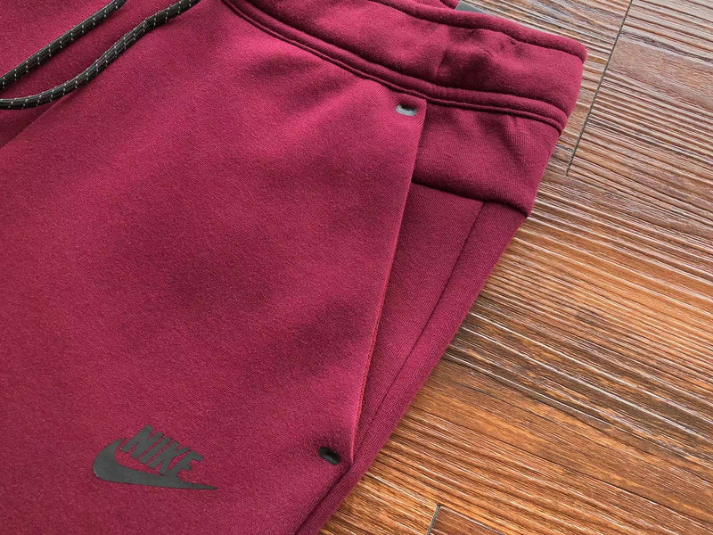 NIKE TECH FLEECE PANTS x BURGUNDY - Phantom Kicks