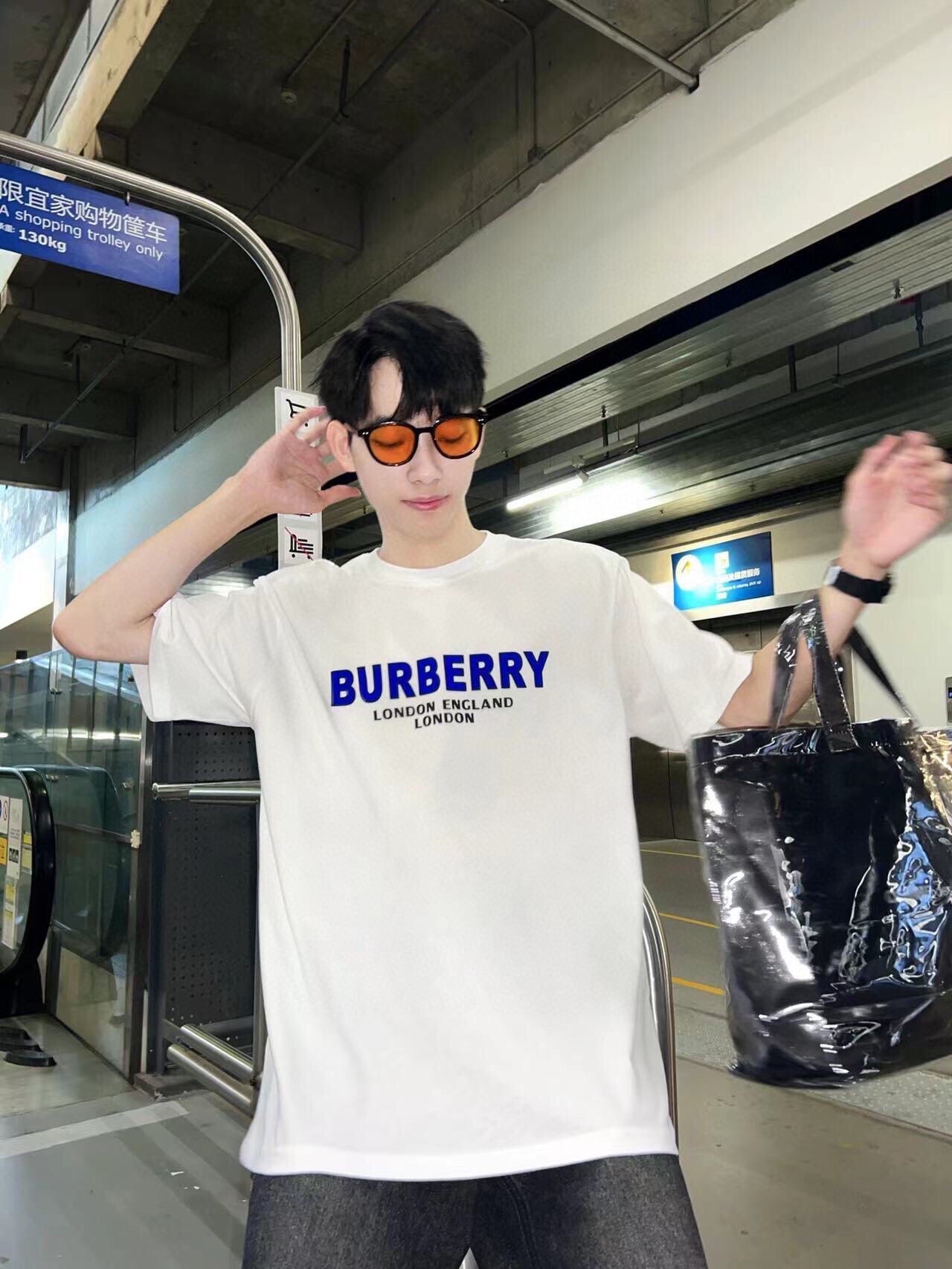 BURBERRY LONDON ENGLAND LOGO T-SHIRT WHITE - Phantom Kicks