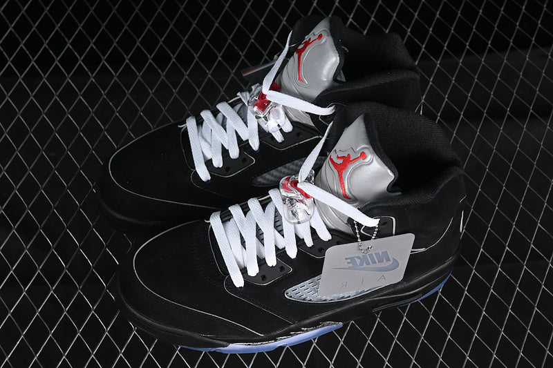JORDAN RETRO 5 x BLACK METALLIC - Phantom Kicks