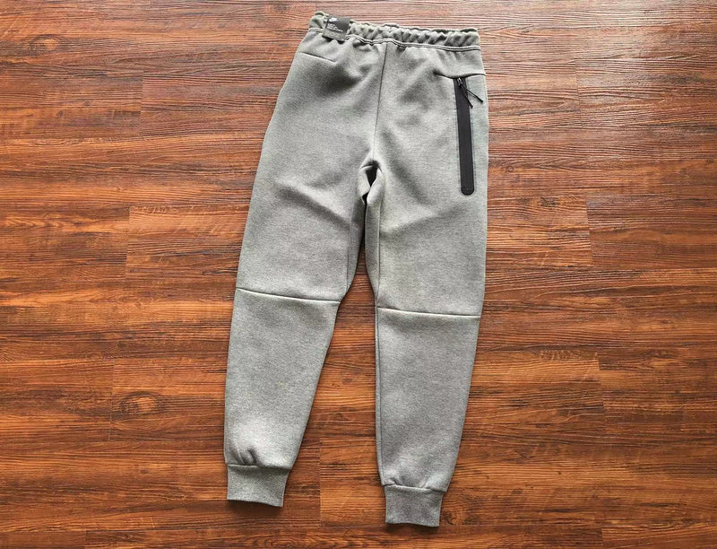 NIKE TECH FLEECE PANTS x WOLF GREY - Phantom Kicks
