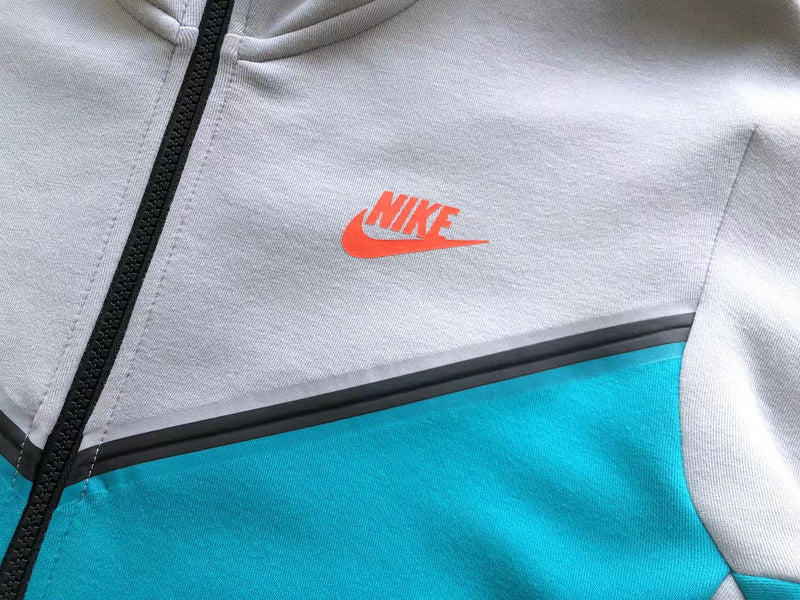 NIKE TECH FLEECE HOODIE x WOLF GREY/AQUAMARINE/ORANGE - Phantom Kicks