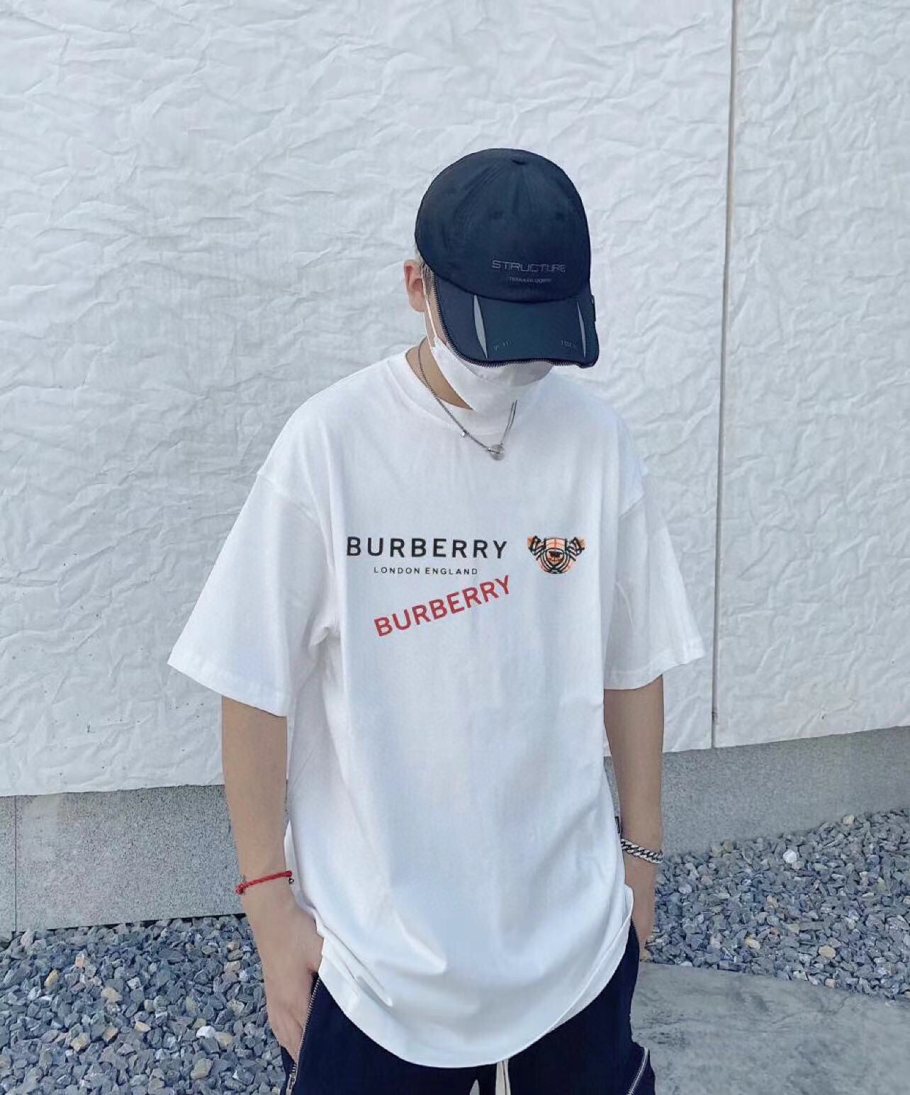 Burberry London England T-Shirt - White - Phantom Kicks