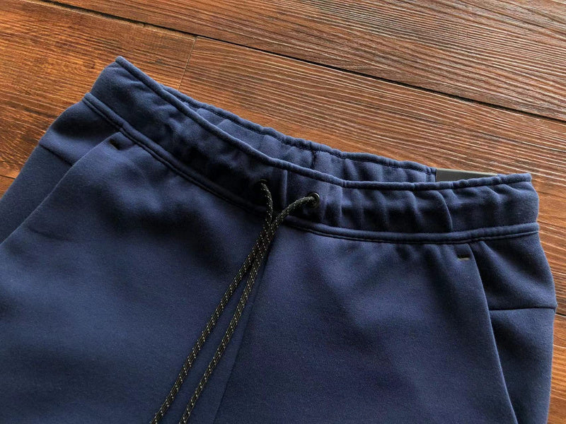 NIKE TECH FLEECE PANTS x NAVY - Phantom Kicks