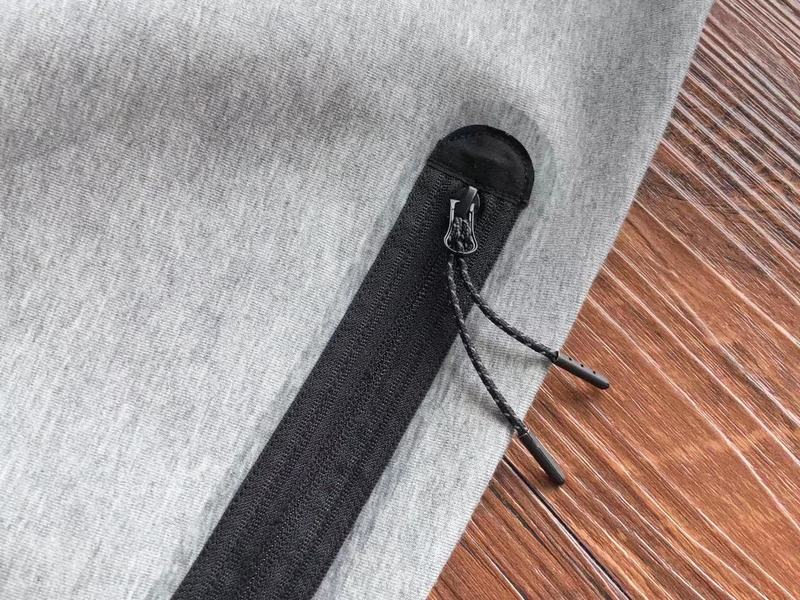 NIKE TECH FLEECE HOODIE x GREY - Phantom Kicks