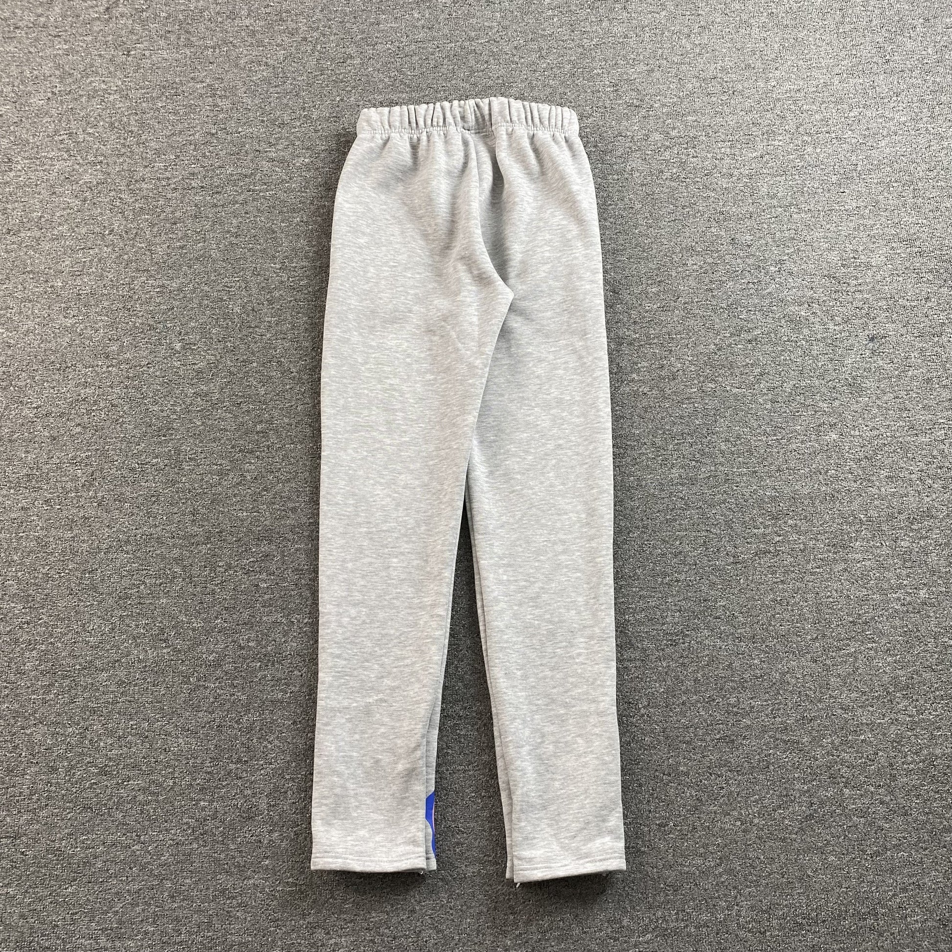 SYNA WORLD COLLEGE SWEATPANTS GREY - Phantom Kicks