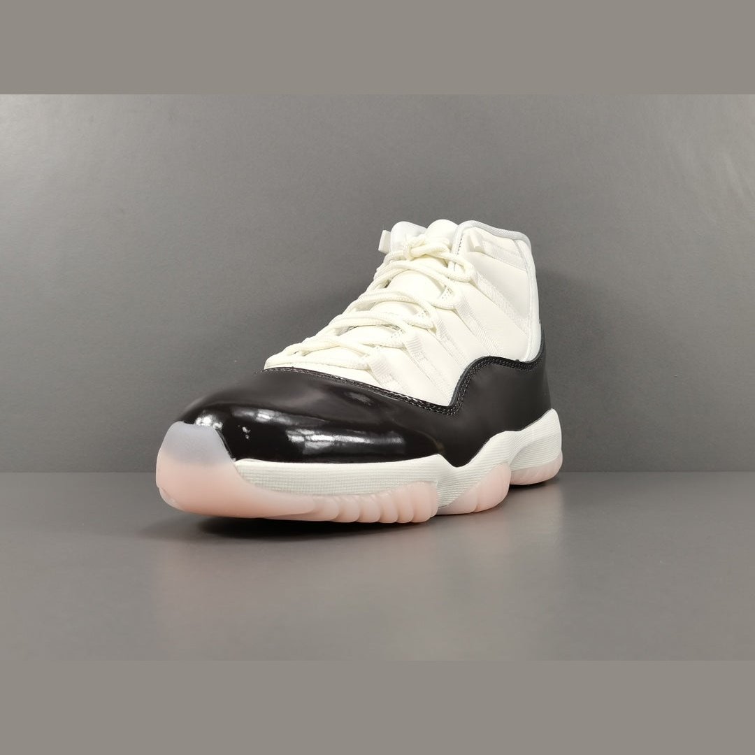JORDAN 11 RETRO x NEOPOLITAN - Phantom Kicks