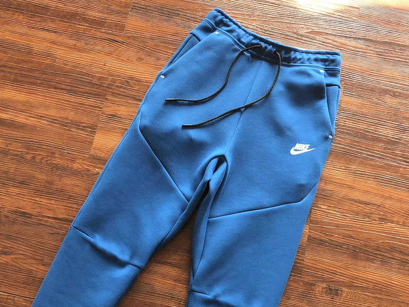 NIKE TECH FLEECE PANTS x BLUE WHITE - Phantom Kicks