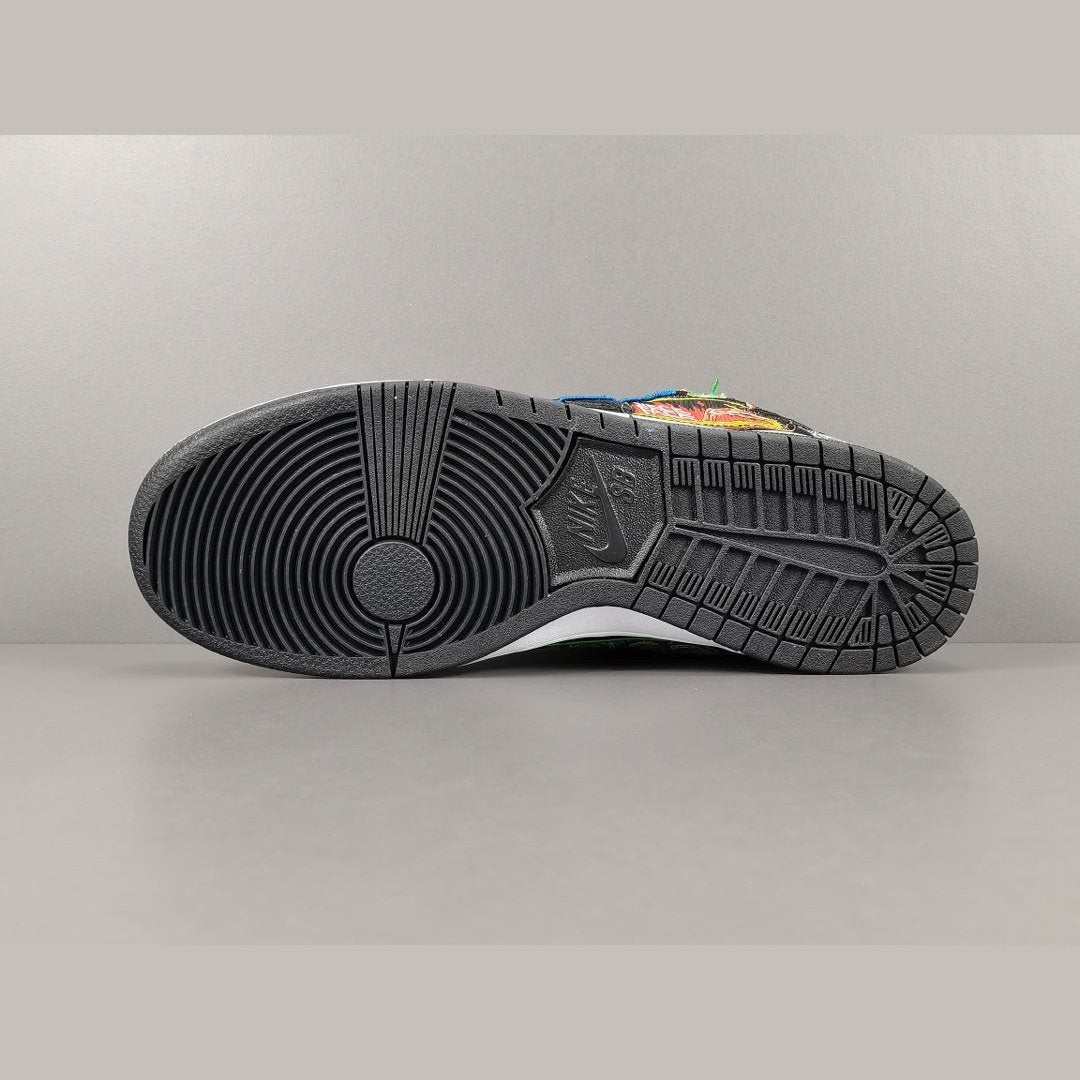 NIKE SB DUNK LOW PRO x NECKFACE - Phantom Kicks