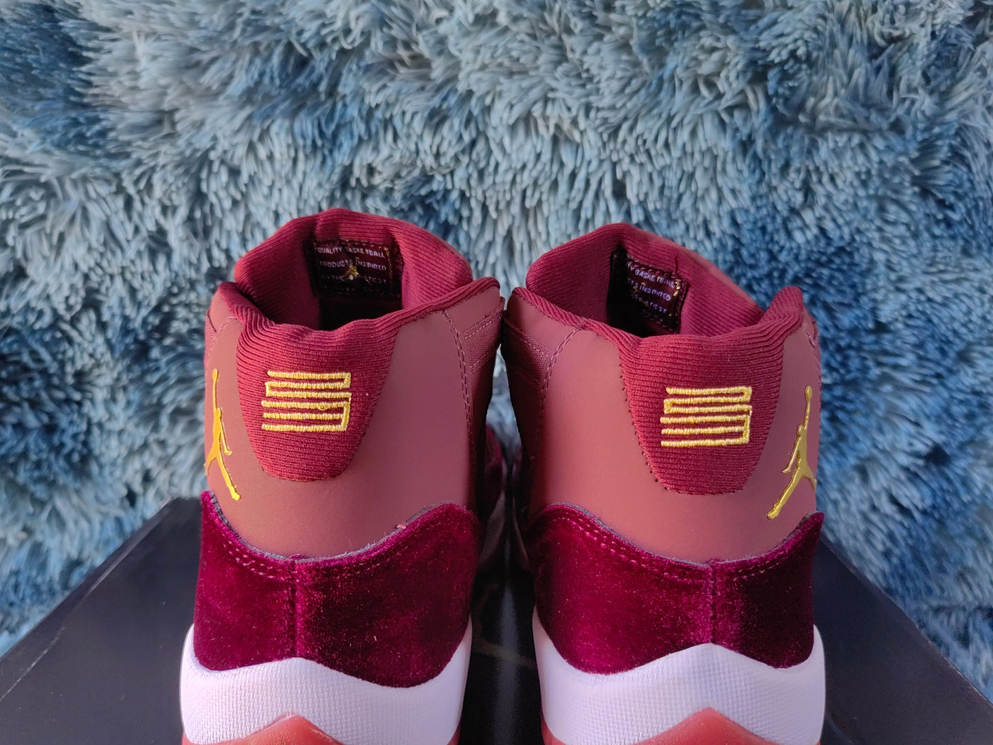 JORDAN 11 “Heiress” - Phantom Kicks