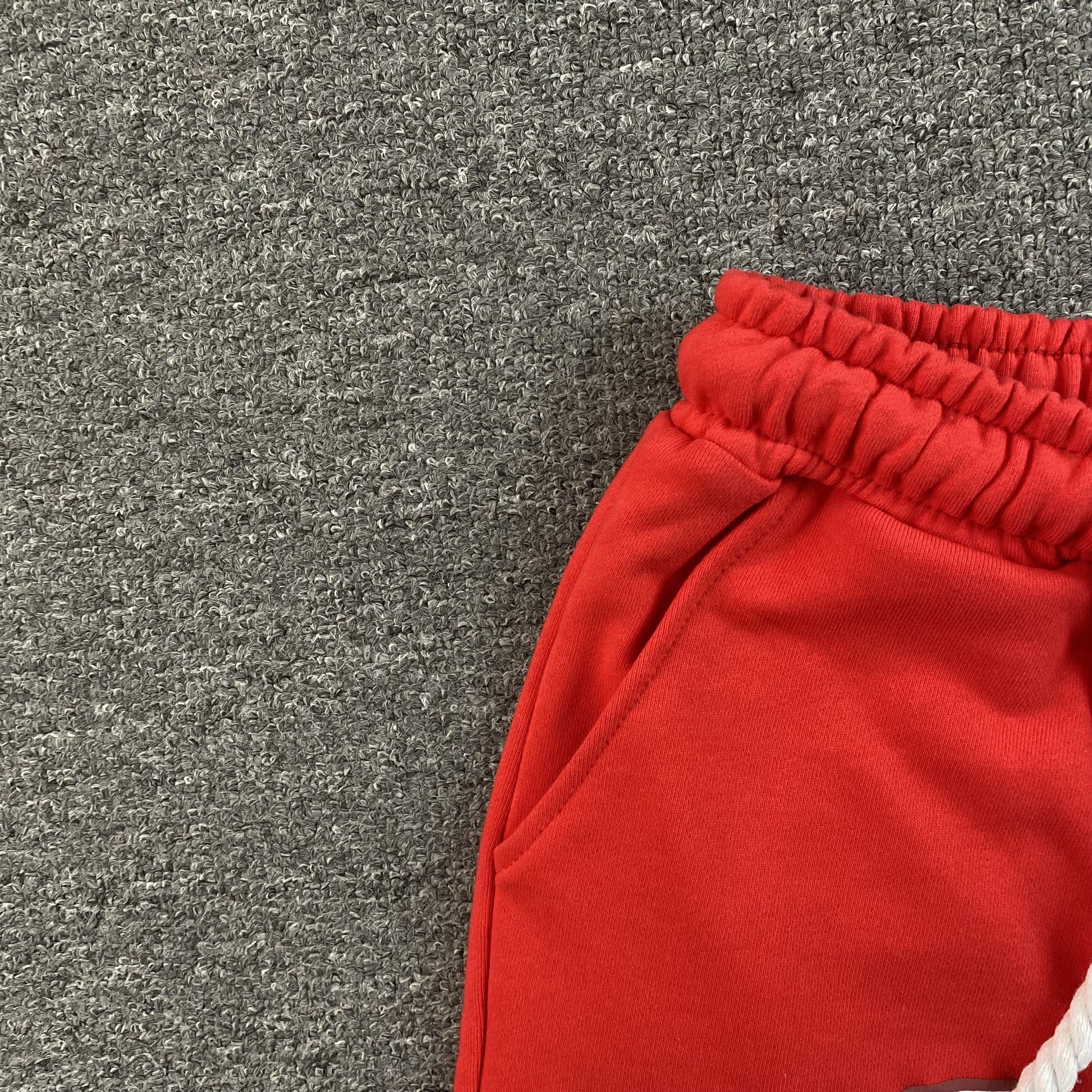 SYNA WORLD SHORTS RED - Phantom Kicks