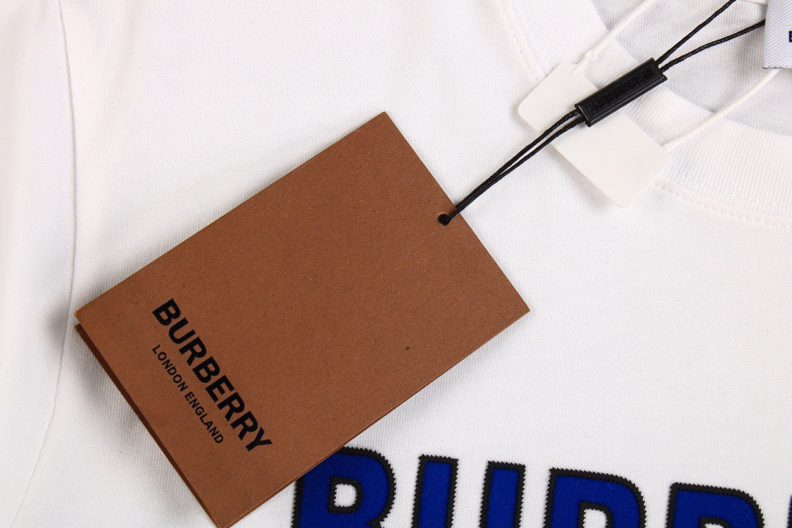 BURBERRY LONDON ENGLAND LOGO T-SHIRT WHITE - Phantom Kicks