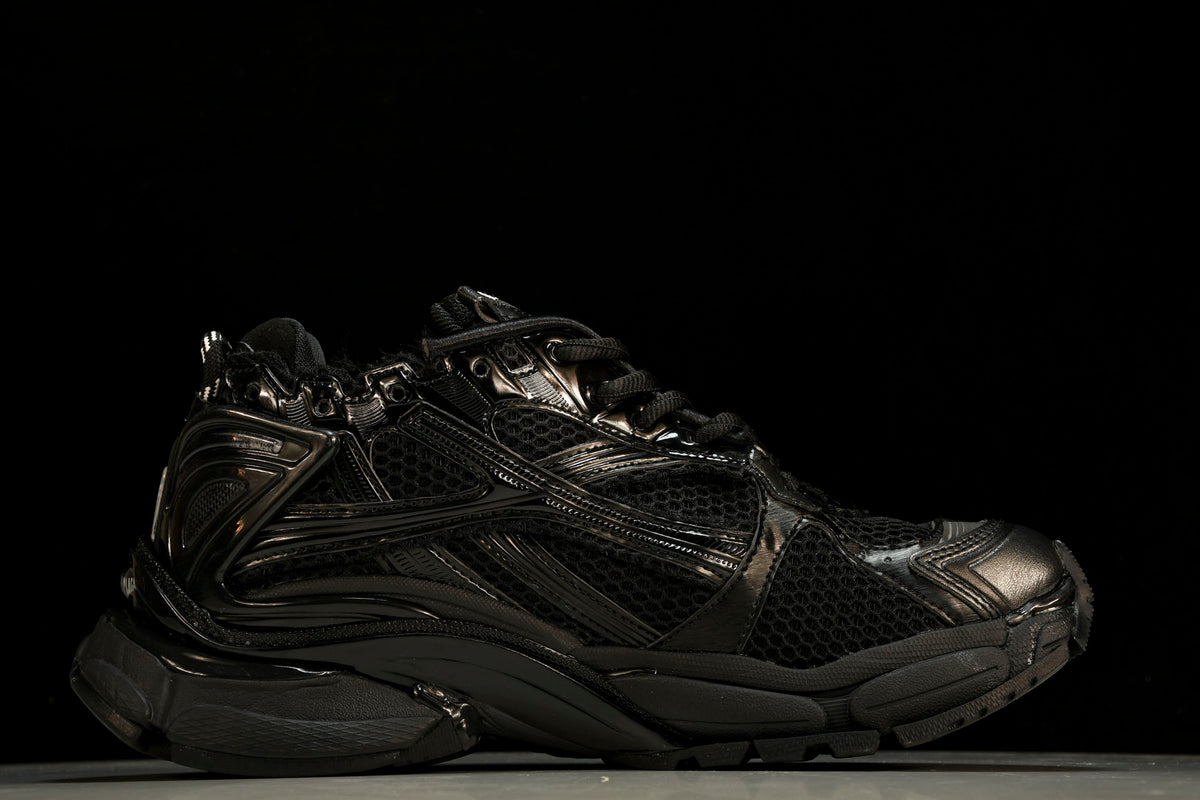 B Runner Black