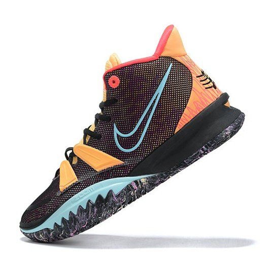 NIKE KYRIE 7 x SOUNDWAVE - Phantom Kicks