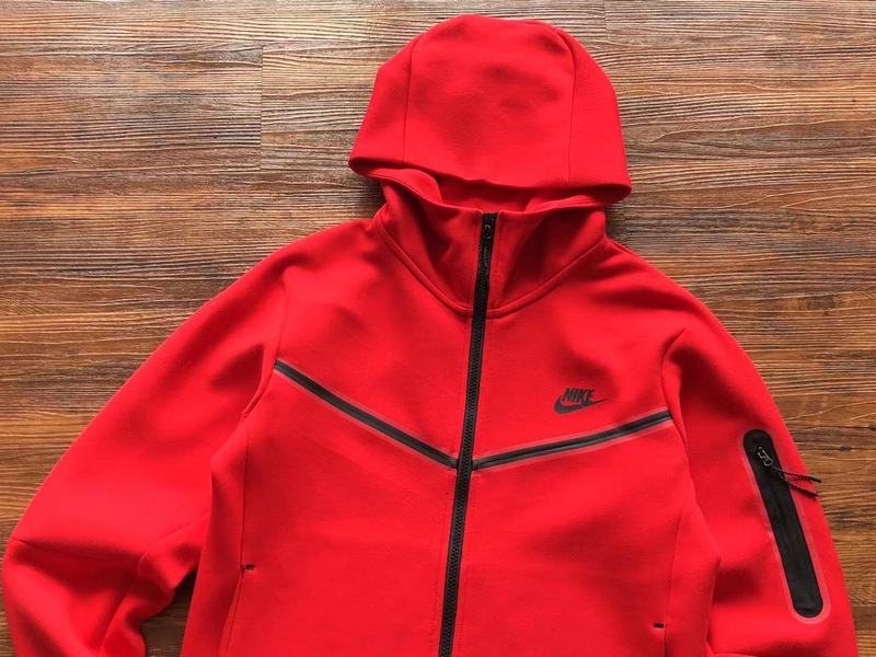 NIKE TECH FLEECE HOODIE x UNIVERSITY RED - Phantom Kicks