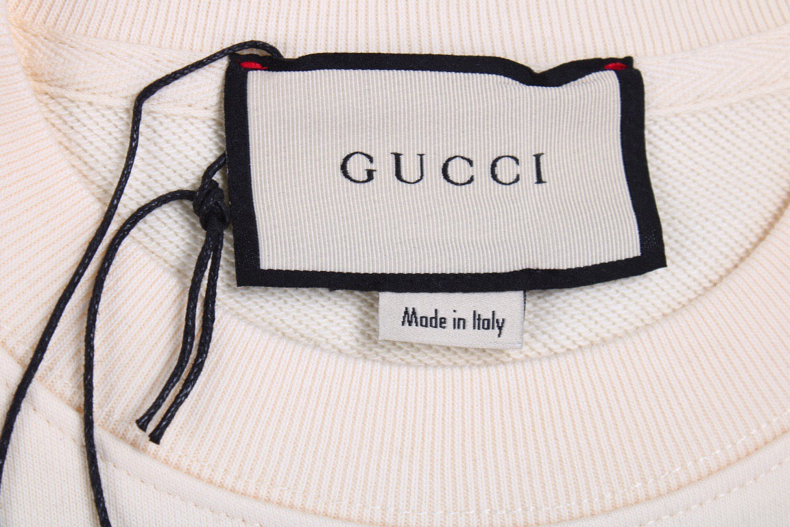 Gucci Donald Duck Sweatshirt - Cream - Phantom Kicks
