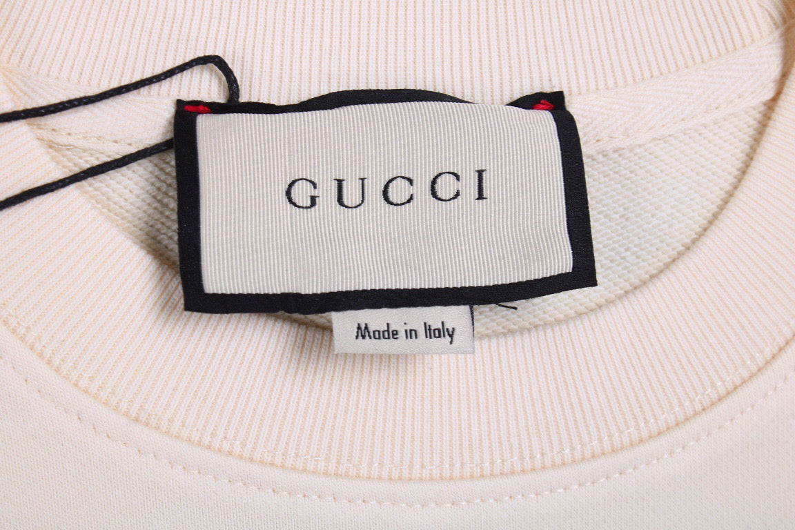 Gucci Bugs Bunny Sweatshirt - White - Phantom Kicks