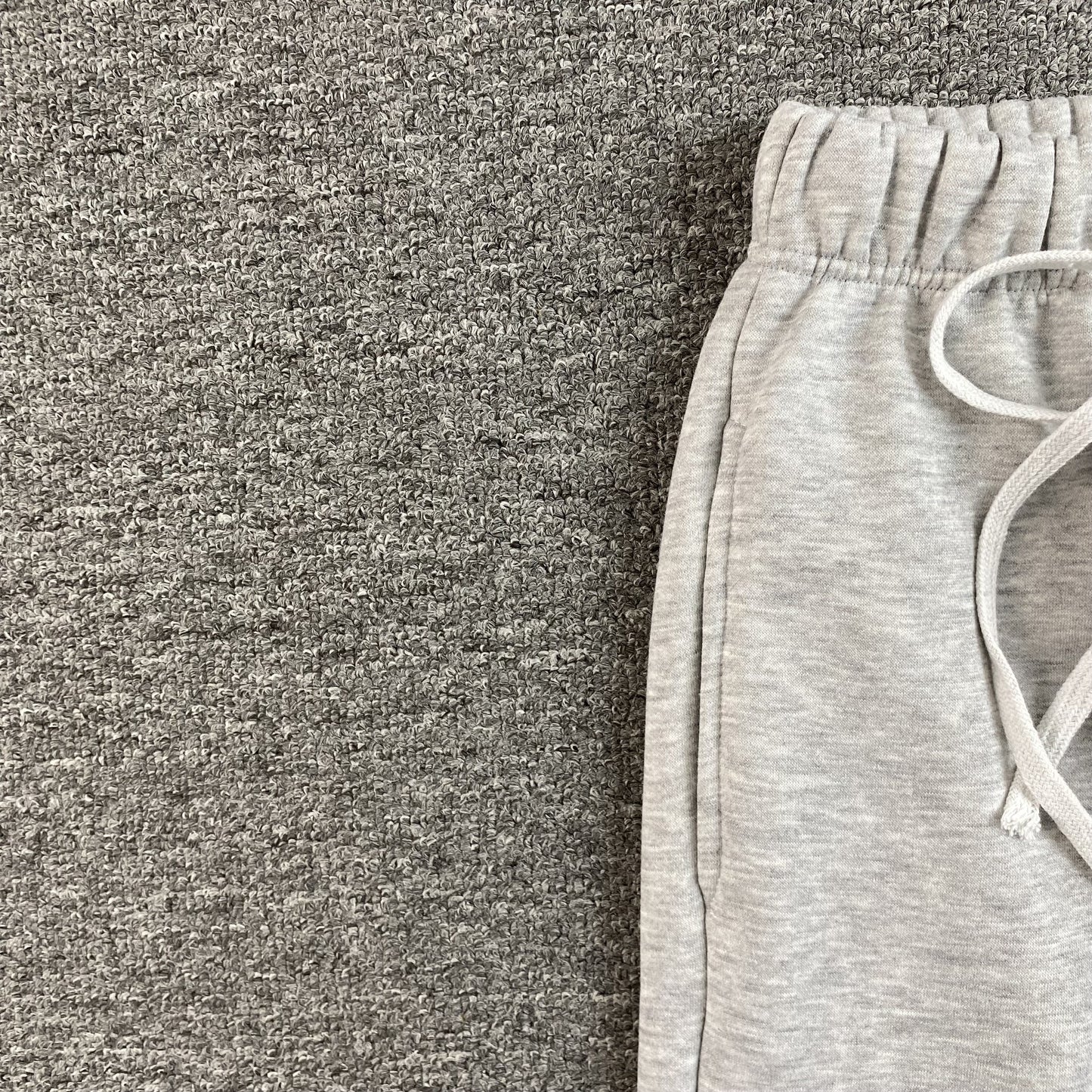 SYNA WORLD COLLEGE SWEATPANTS GREY - Phantom Kicks