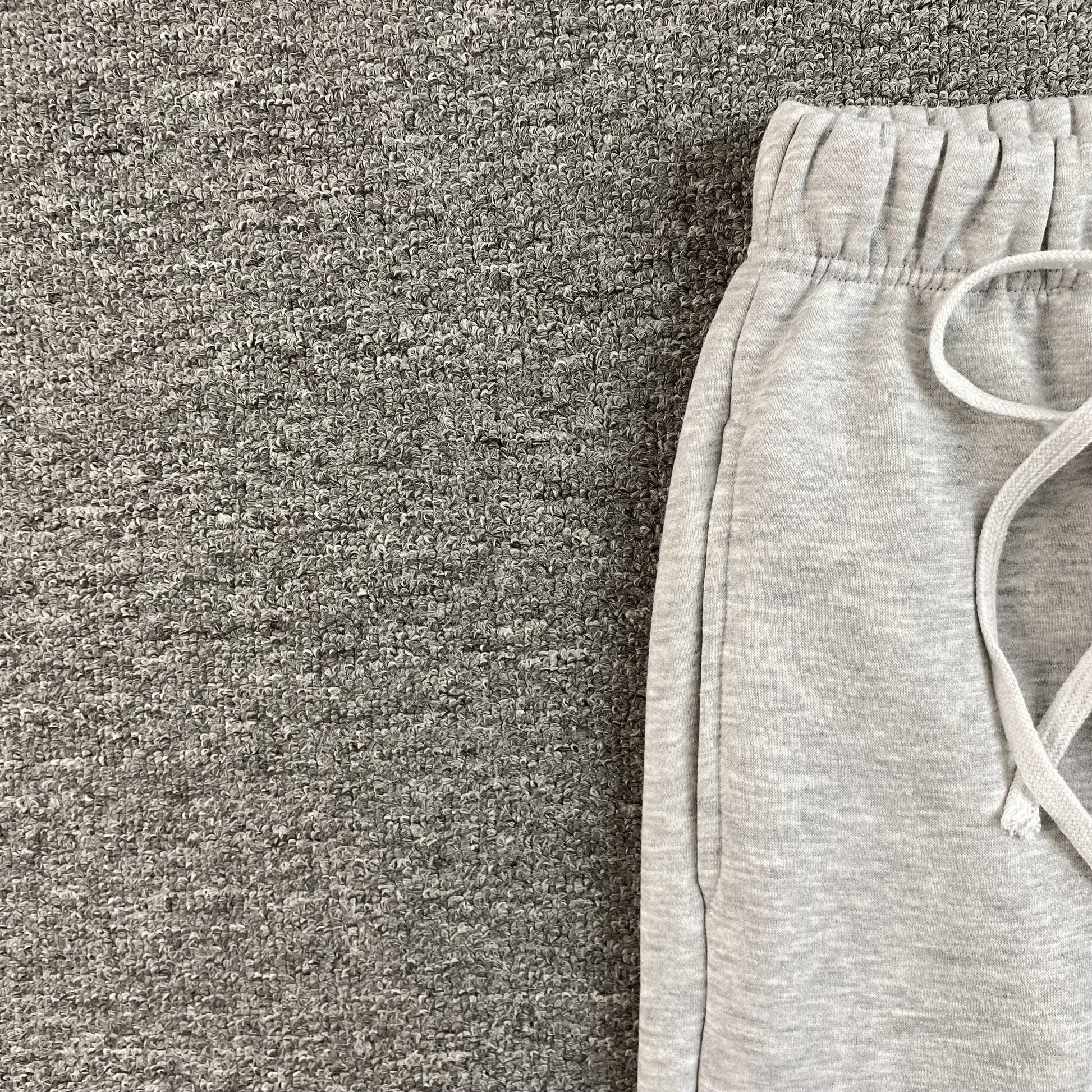 SYNA WORLD COLLEGE SWEATPANTS GREY - Phantom Kicks