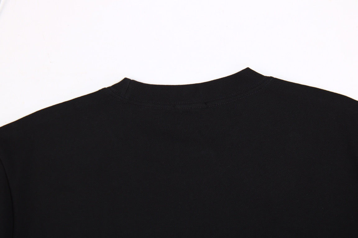 Burberry T-shirt with London England Logo - Phantom Kicks