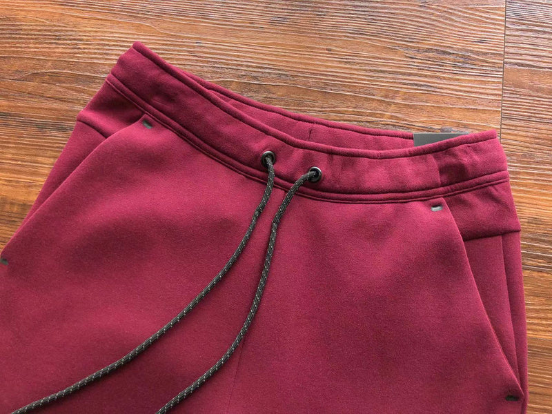 NIKE TECH FLEECE PANTS x BURGUNDY - Phantom Kicks
