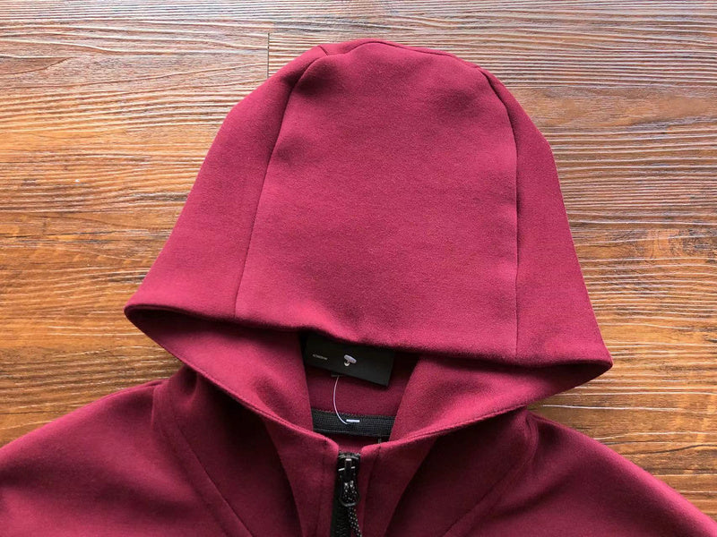 NIKE TECH FLEECE HOODIE x BURGUNDY - Phantom Kicks