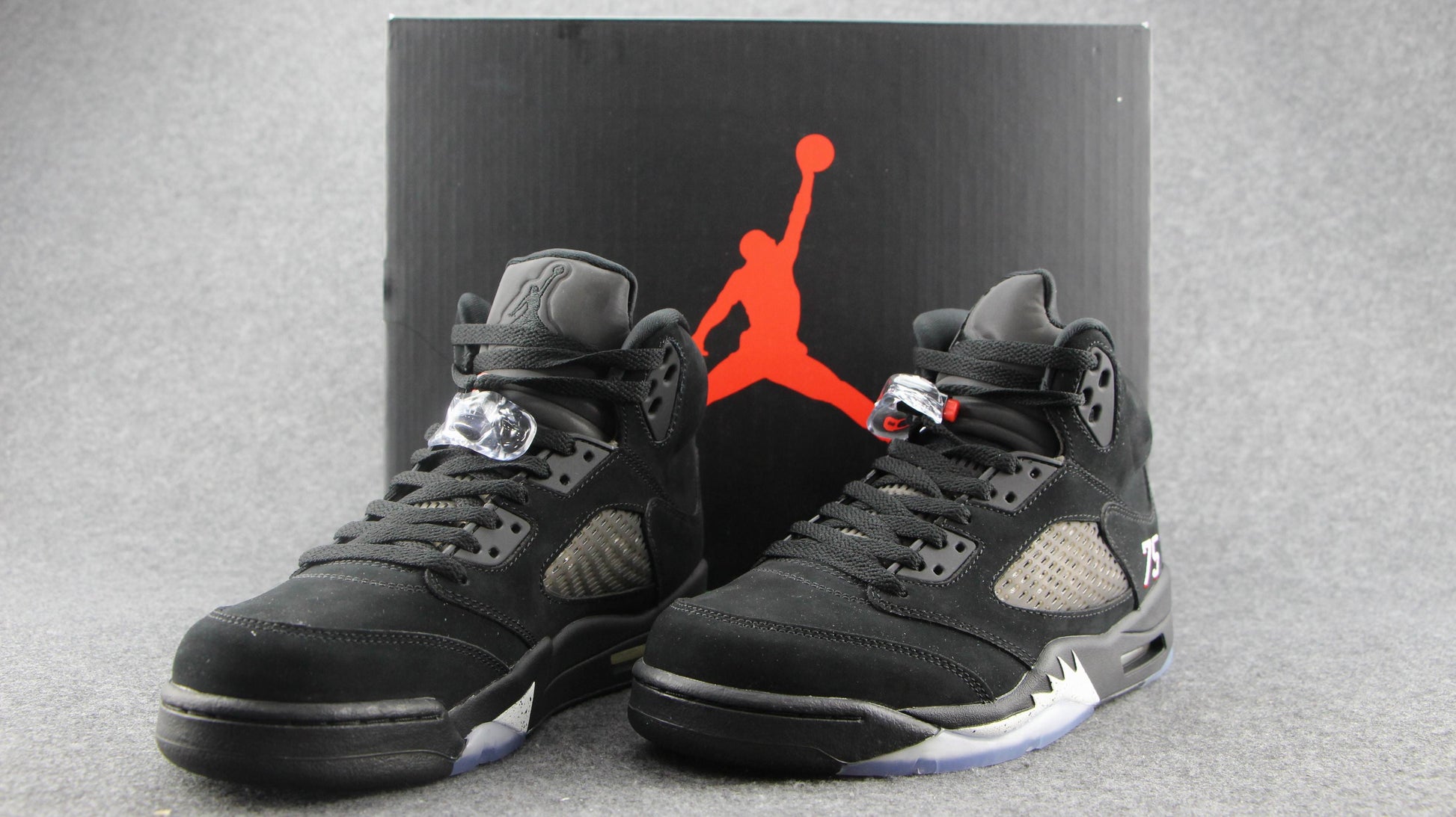 Jordan 5 Retro 'Paris Saint-Germain' - Phantom Kicks