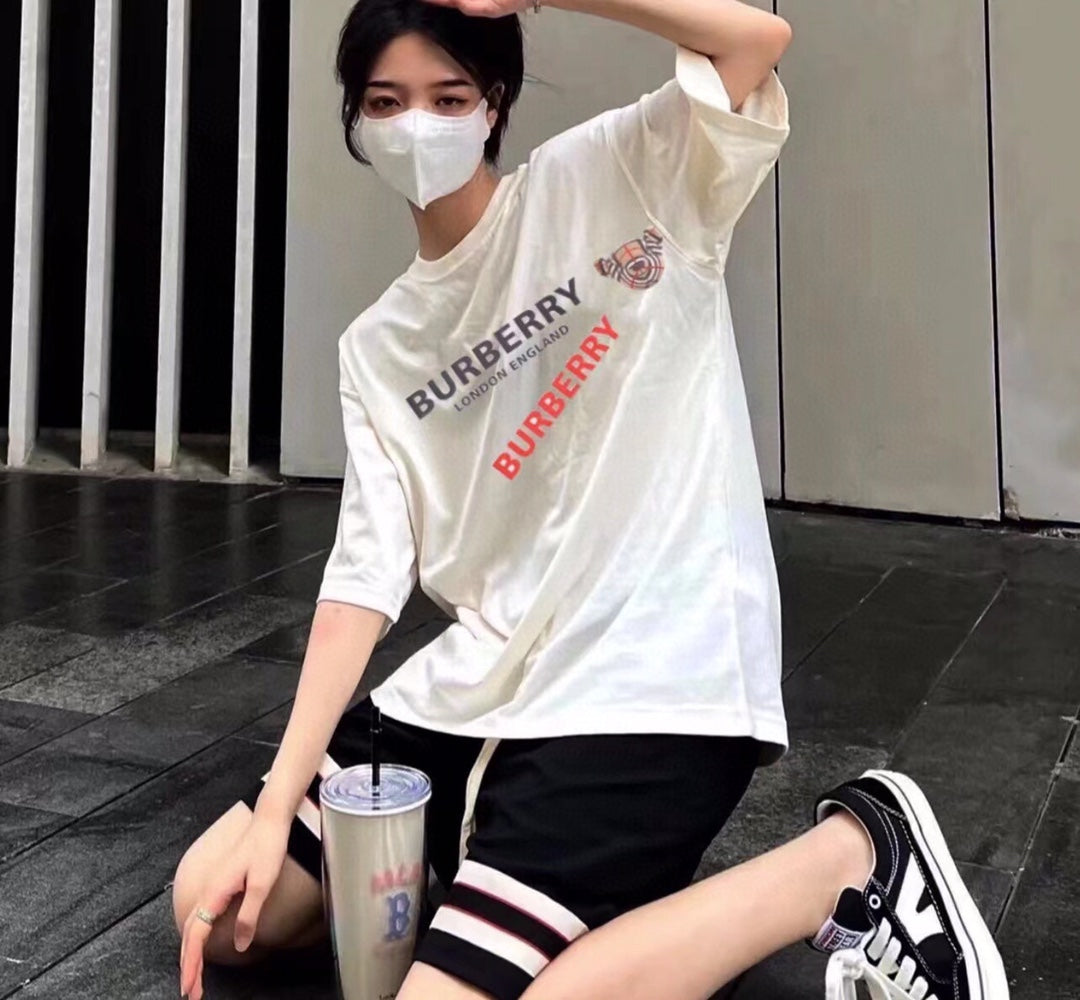 Burberry London England T-Shirt - White - Phantom Kicks