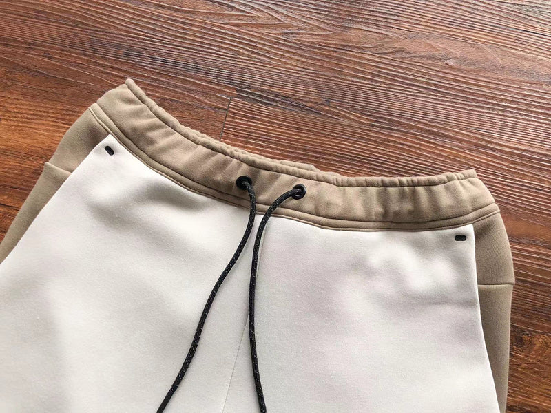 NIKE TECH FLEECE PANTS x SANDALWOOD/LIGHT BONE WHITE - Phantom Kicks