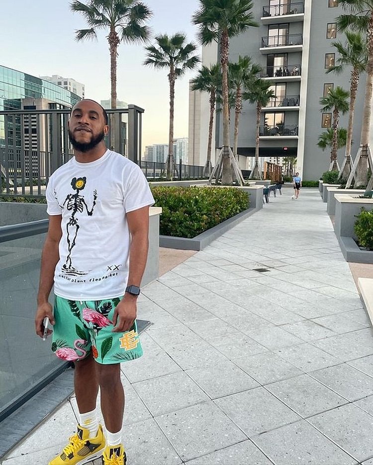 EE Shorts Flamingo Light Green - Phantom Kicks