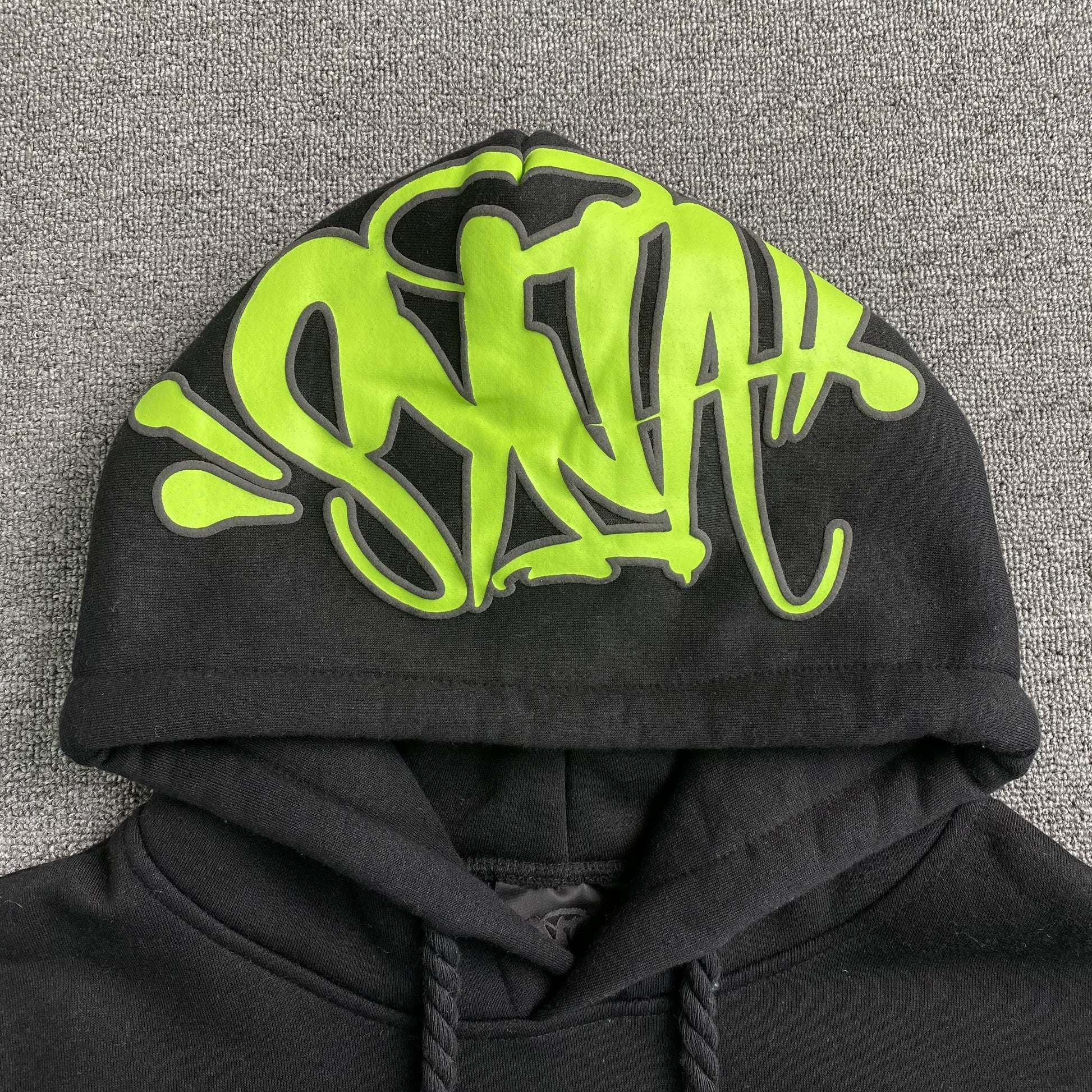 SYNA WORLD HOOD LOGO HOODIE BLACK - Phantom Kicks