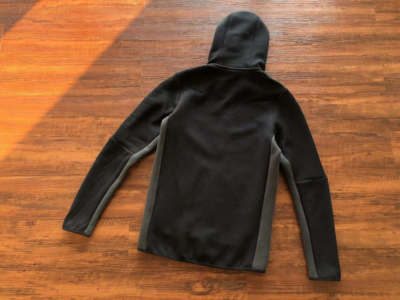 NIKE TECH FLEECE HOODIE x BLACK/DARK SMOKE GREY - Phantom Kicks